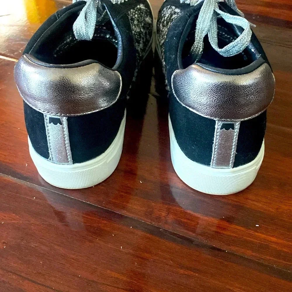Birdies Cardinal Sneaker in Orbit Boucle Size 11